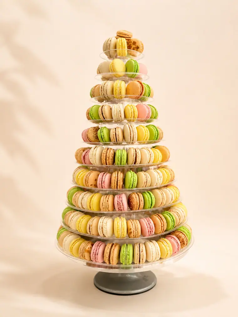 Pyramide de macarons pour un mariage