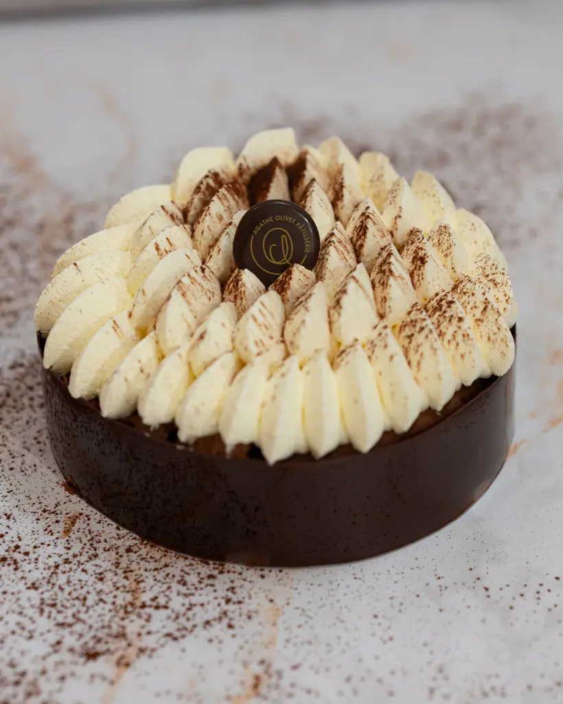 Forêt Noire, mousse chocolat noir et cerises Amarena