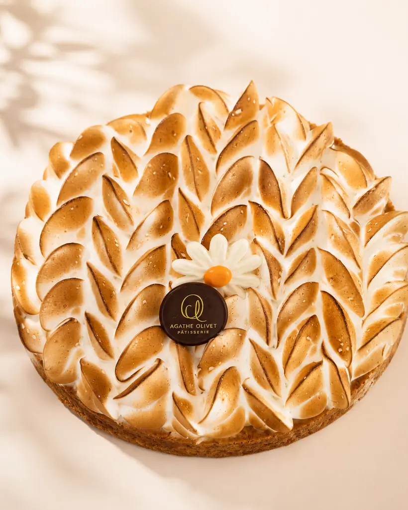 Tarte au citron meringuée, meringue dorée au chalumeau